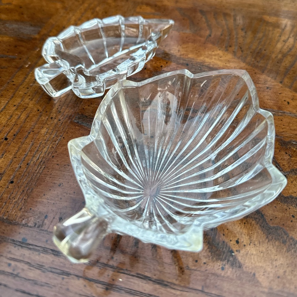 2 Crystal Leaf 🍃 Collectible Trinket Holder